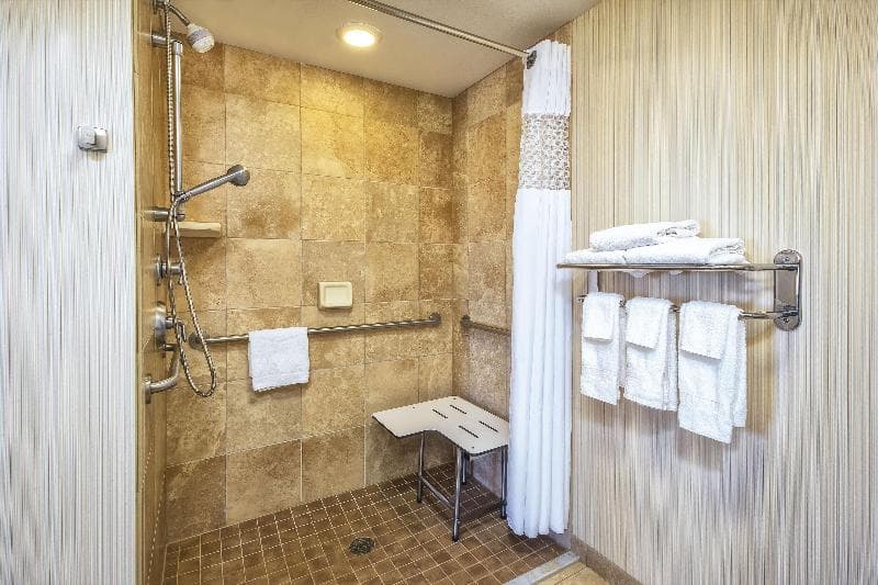 Hampton Inn & Suites Madison-West 5