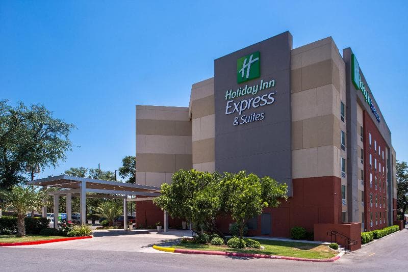 Holiday Inn Express & Suites San Antonio Medical Ctr North 2