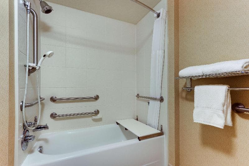 Hilton Garden Inn Indianapolis Airport 5