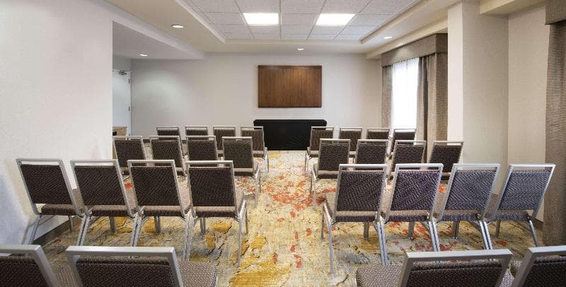 Hampton Inn & Suites N. Ft. Worth-Alliance Airport photo 1