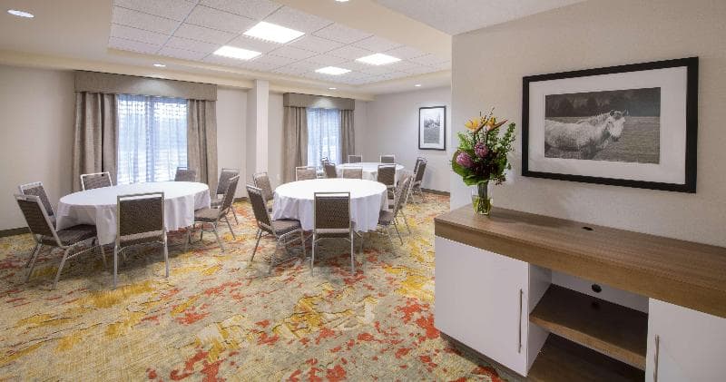 Hampton Inn & Suites N. Ft. Worth-Alliance Airport 4