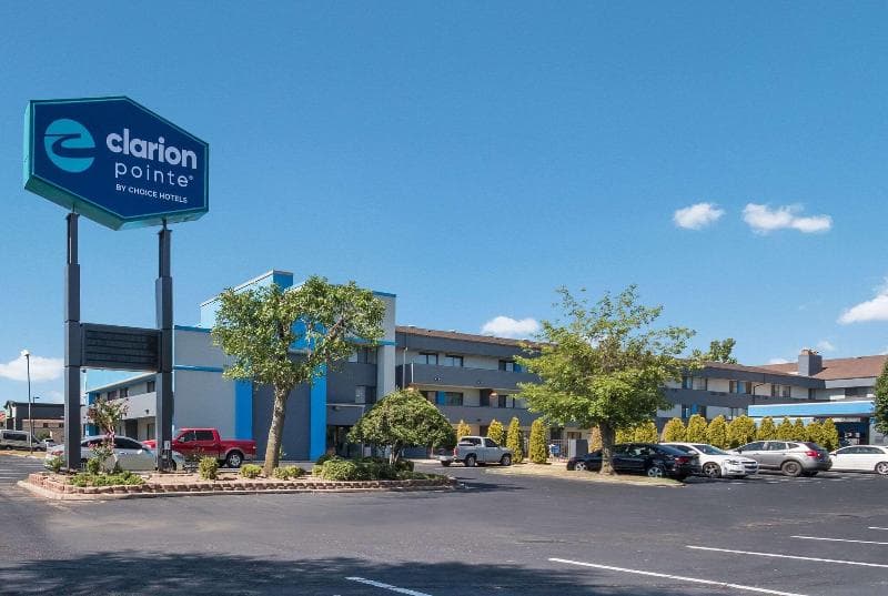 Clarion Pointe Okc Airport 5