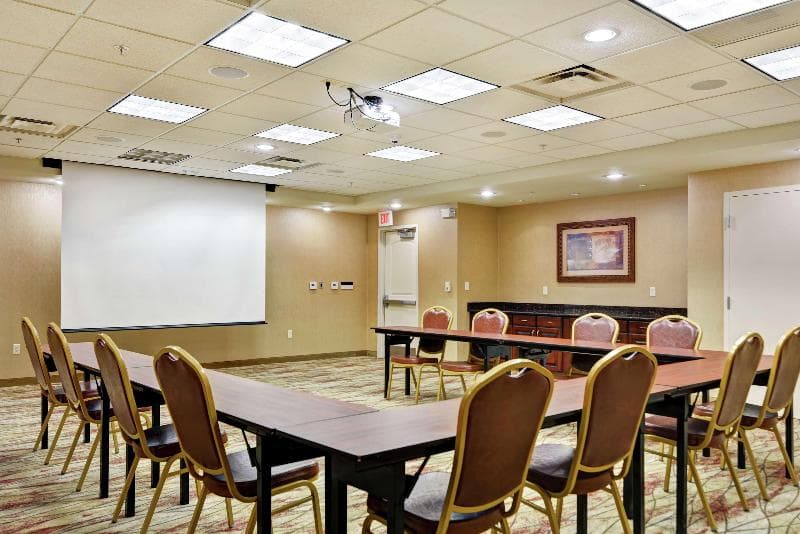 Hampton Inn and Suites Peoria at Grand Prairie, IL 4