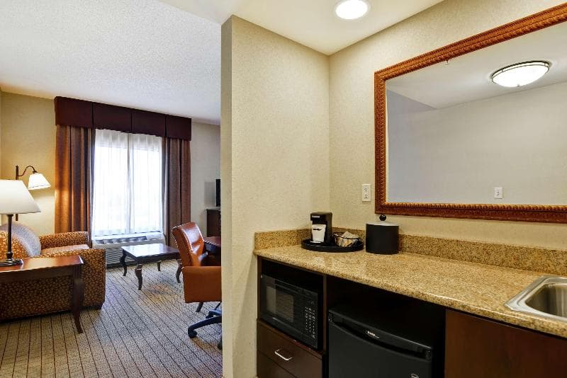 Hampton Inn and Suites Peoria at Grand Prairie, IL 5