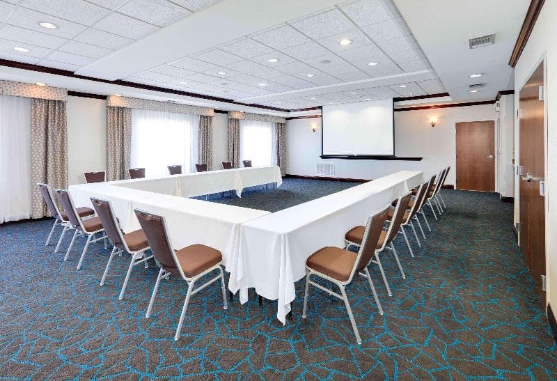 Hampton Inn & Suites Dallas-Arlington-South 4