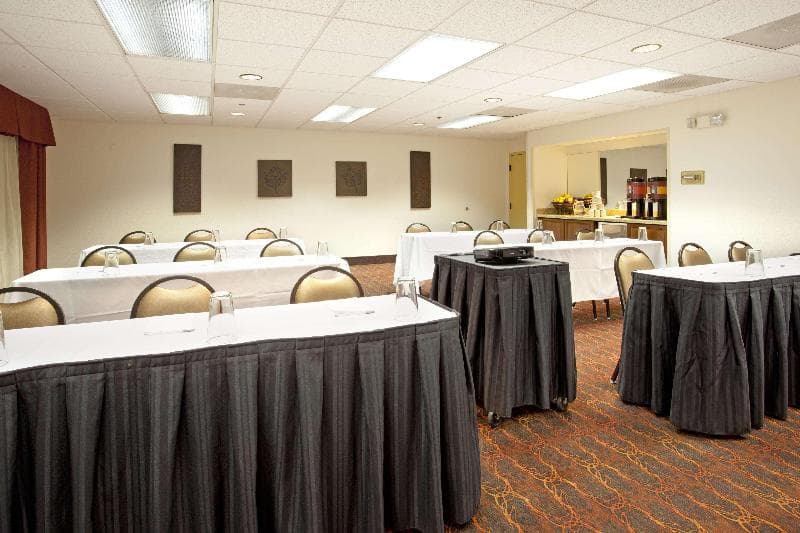 Hampton Inn & Suites El Paso-Airport 5