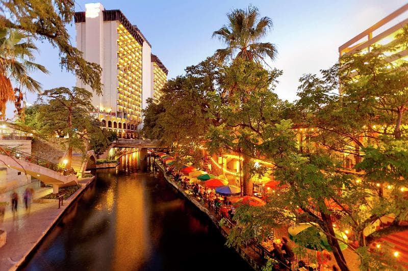 Hilton Palacio Del Rio 3