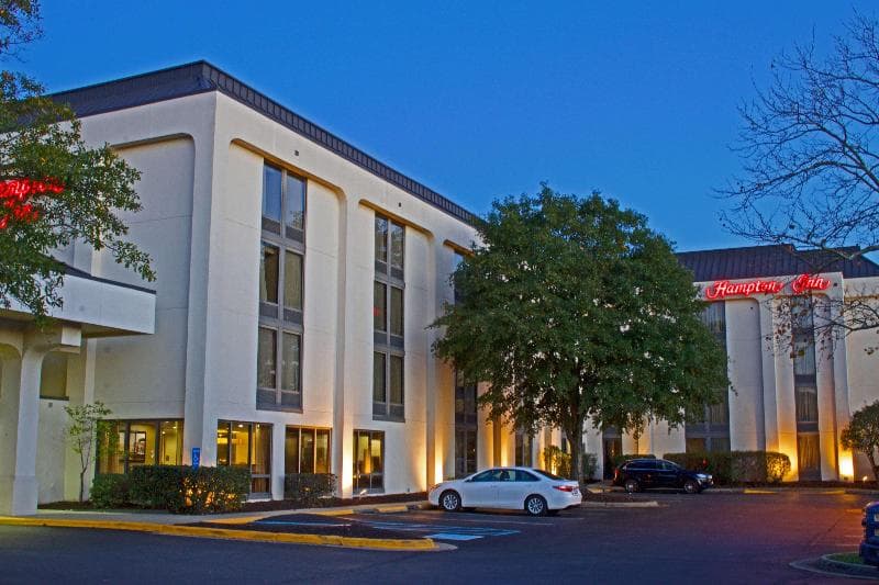 Hampton Inn Norfolk/Chesapeake (Greenbrier Area) 1