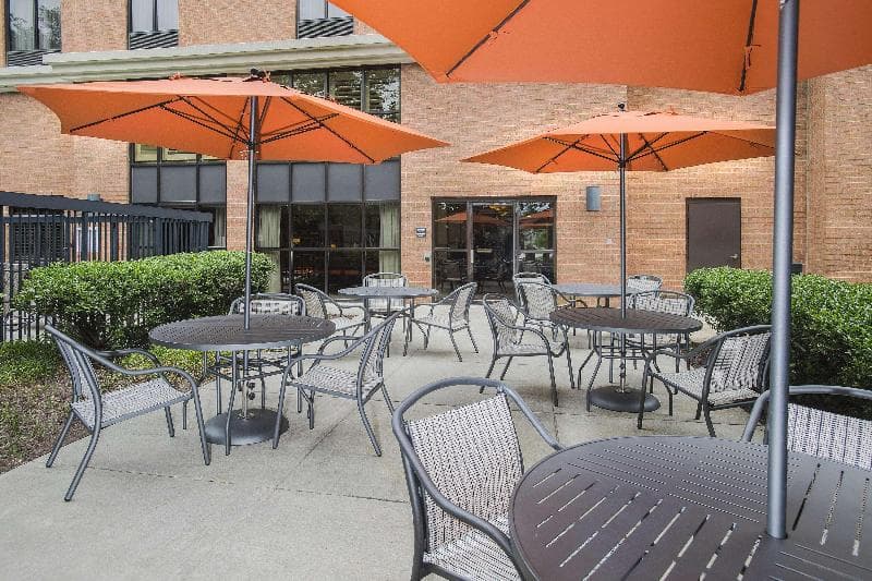 Hampton Inn & Suites Annapolis 2