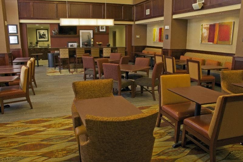 Hampton Inn & Suites Norfolk-Airport 3