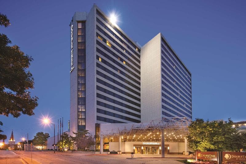 DoubleTree by Hilton Hotel Tulsa Downtown 3