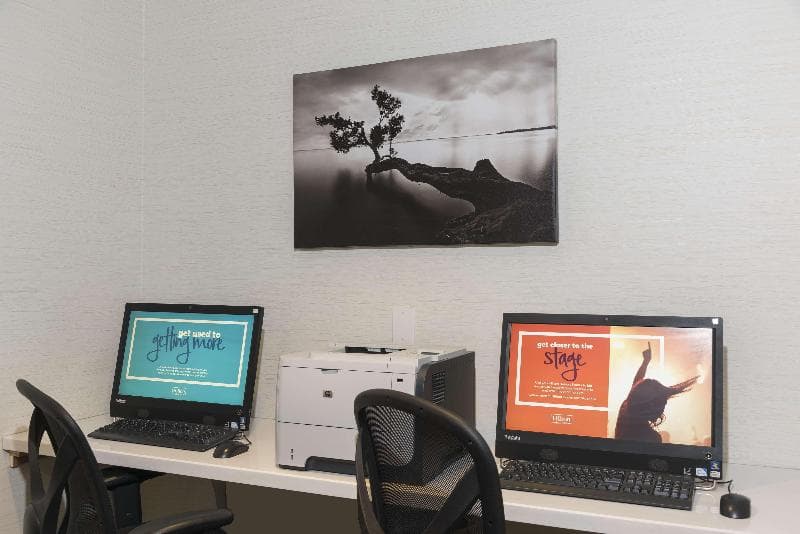 Hampton Inn Milwaukee-Northwest photo 1
