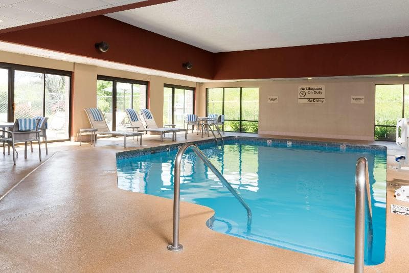 Hampton Inn Milwaukee-Northwest 4