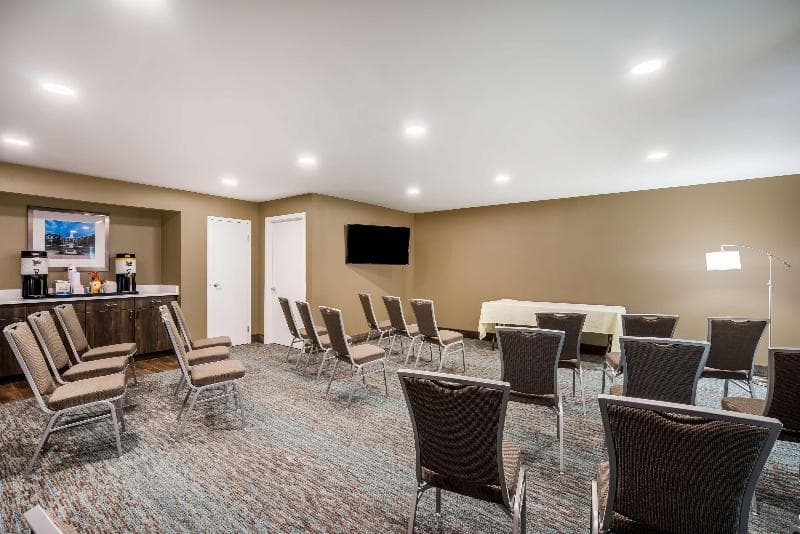 Hampton Inn Dover photo 1