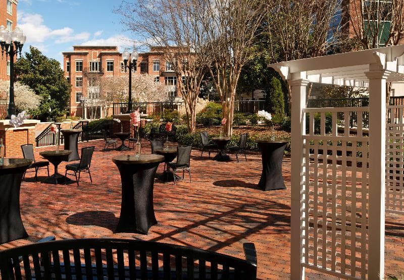 Hilton Alexandria Old Town 2