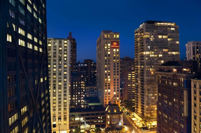 Hilton Chicago/Magnificent Mile Suites photo 1