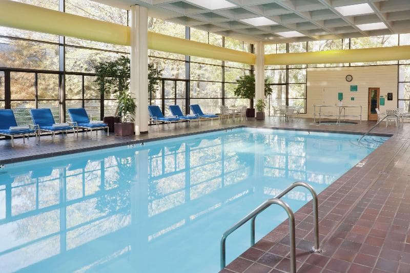 DoubleTree by Hilton Hotel Kansas City - Overland Park 3