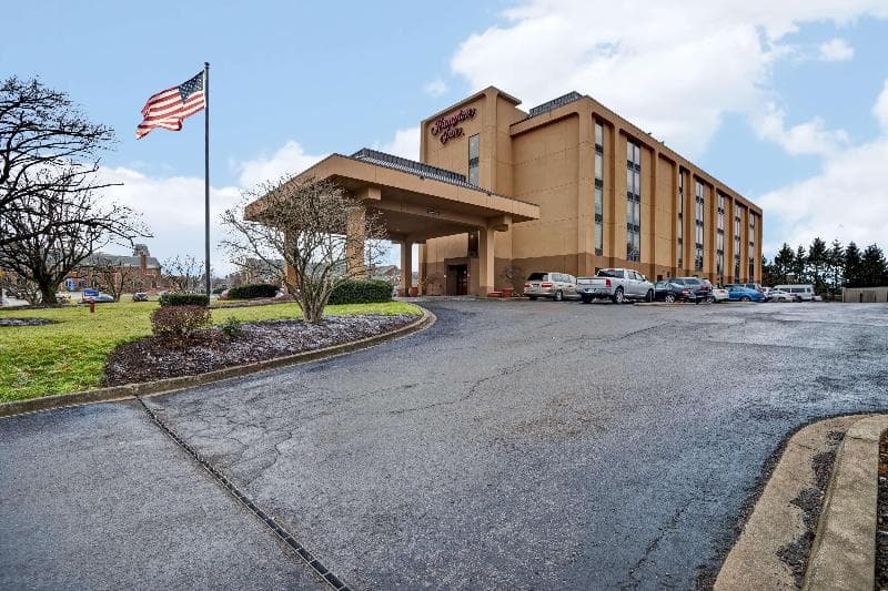 Hampton Inn Morgantown 3