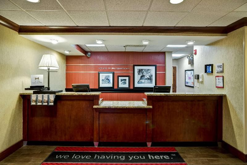 Hampton Inn Morgantown 4