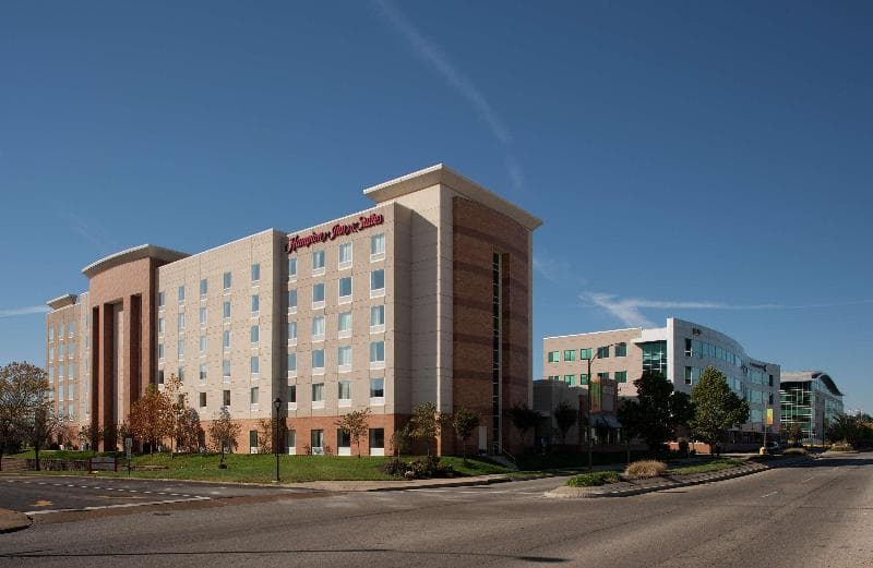 Hampton Inn & Suites St. Louis at Forest Park 3