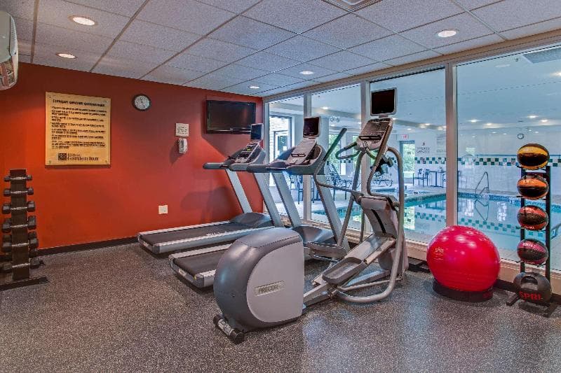Hilton Garden Inn Cleveland Airport 2
