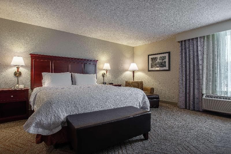 Hampton Inn & Suites Williamsburg-Richmond Rd. photo 1
