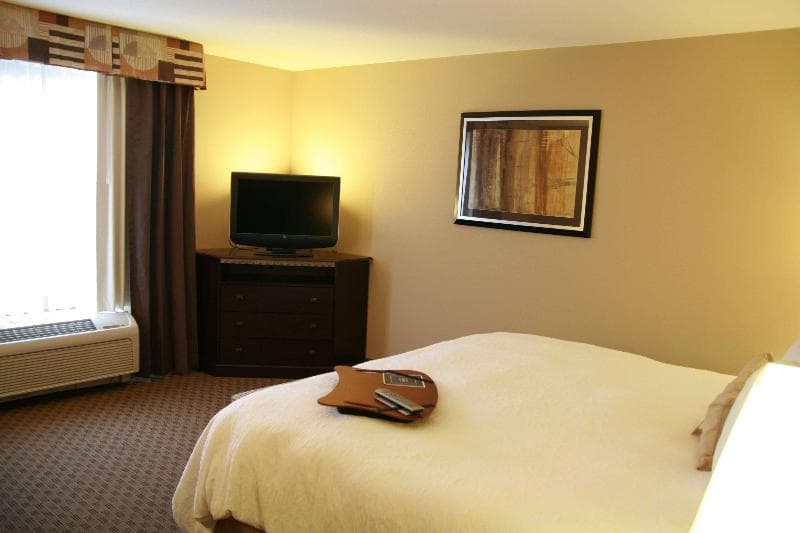 Hampton Inn Topeka 2