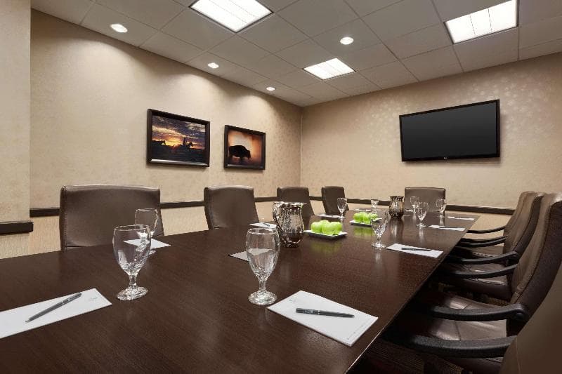 Embassy Suites by Hilton Oklahoma City Will Rogers Airport 4