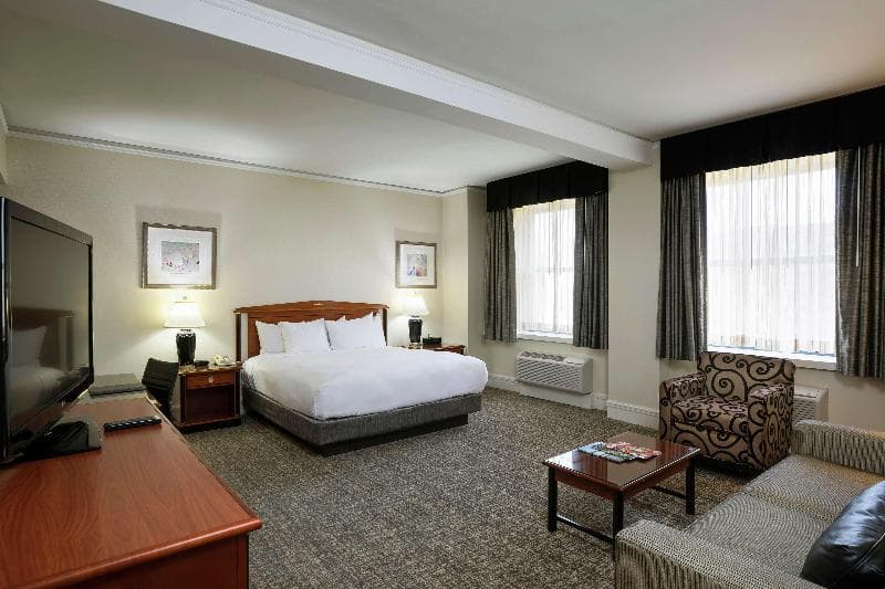 Hilton Cincinnati Netherland Plaza 3