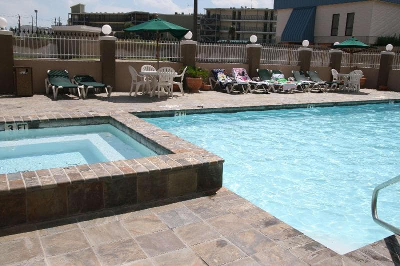 Hampton Inn & Suites Galveston 3