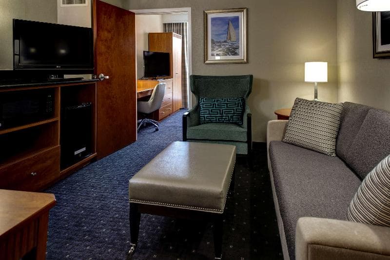 Embassy Suites by Hilton Williamsburg 5