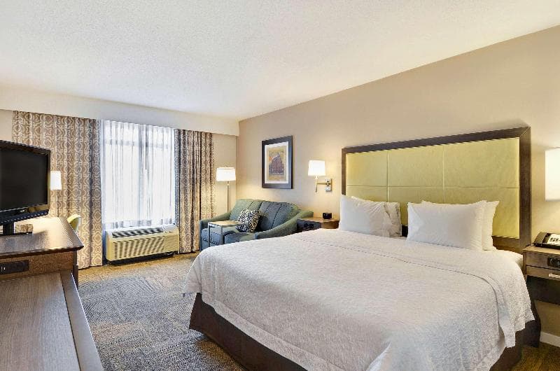 Hampton Inn Alexandria-Old Town/King St. Metro 4