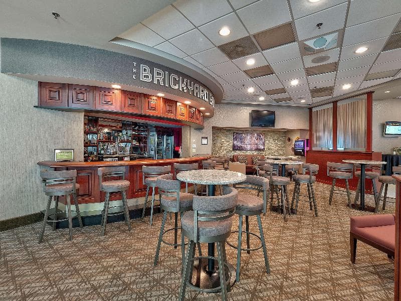 DoubleTree by Hilton Bloomington 2