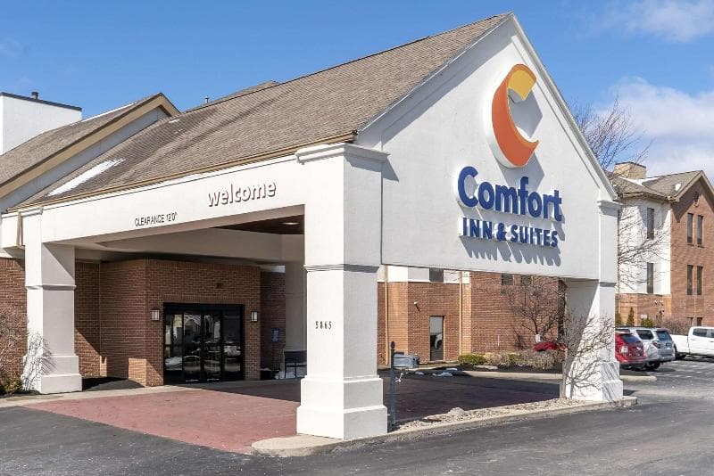 Comfort Inn & Suites Toledo photo 1