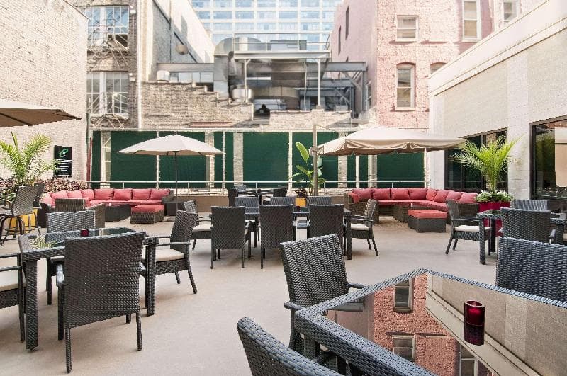 Hampton Inn & Suites Chicago-Downtown 2