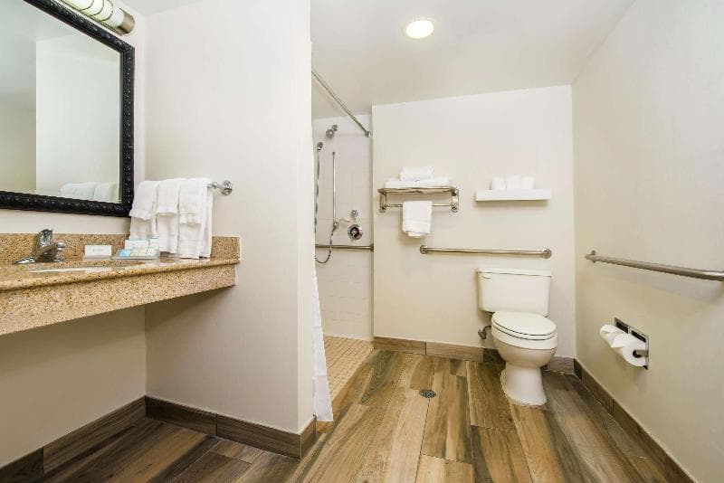 Hilton Garden Inn Charlottesville 3