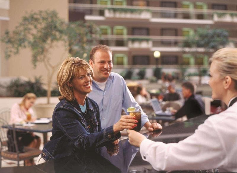 Embassy Suites by Hilton Kansas City Overland Park 2