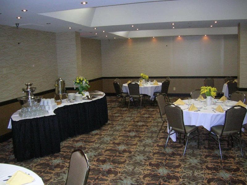 Embassy Suites by Hilton Kansas City Overland Park 4