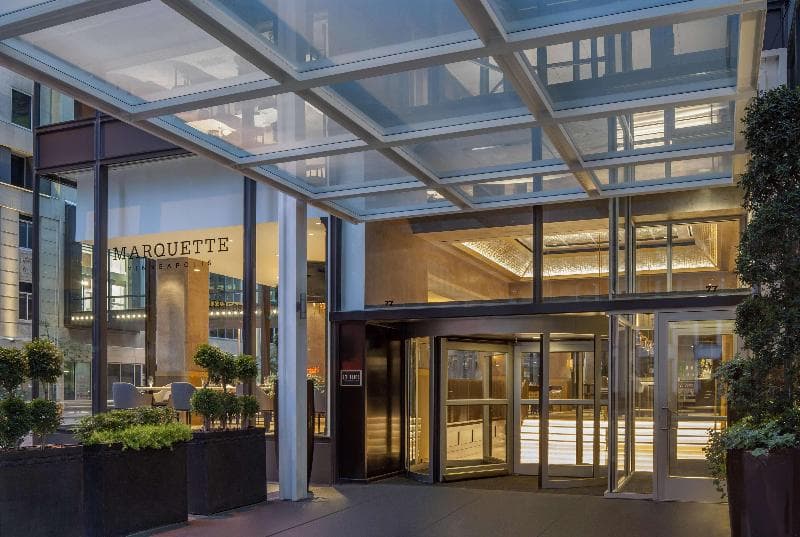 The Marquette Hotel, Curio Collection by Hilton photo 1