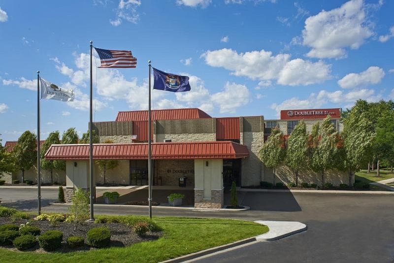 DoubleTree by Hilton Hotel Detroit - Dearborn photo 1