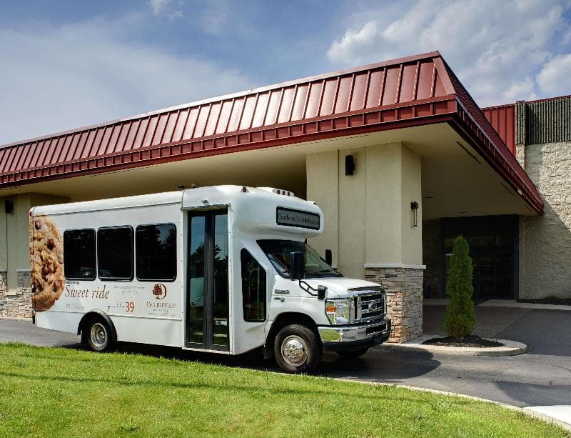 DoubleTree by Hilton Hotel Detroit - Dearborn 3