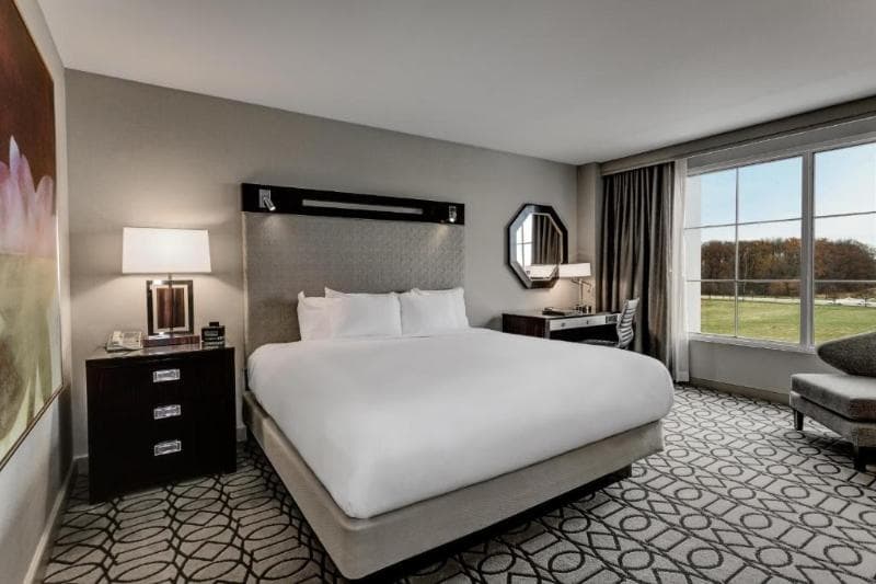 Hilton Columbus at Easton 5