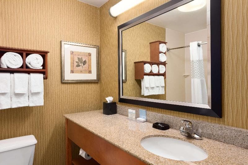 Hampton Inn Wichita-East 4