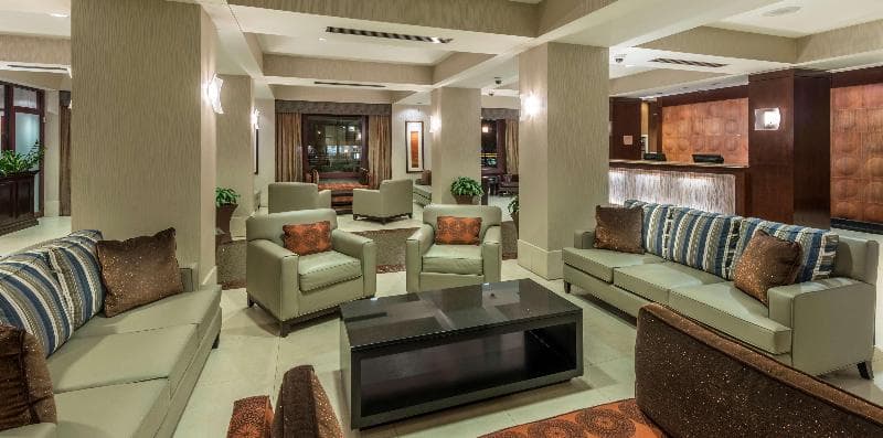 Embassy Suites by Hilton Alexandria Old Town 4