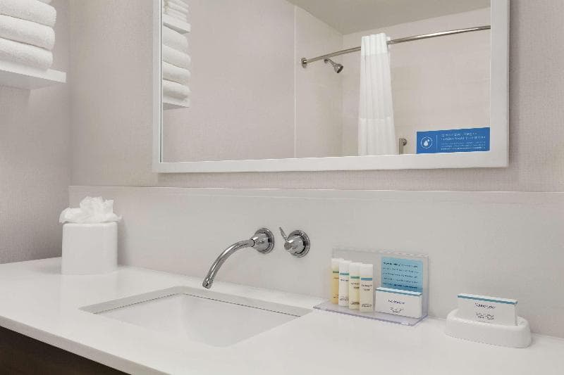 Hampton Inn Houston Hobby Airport 3