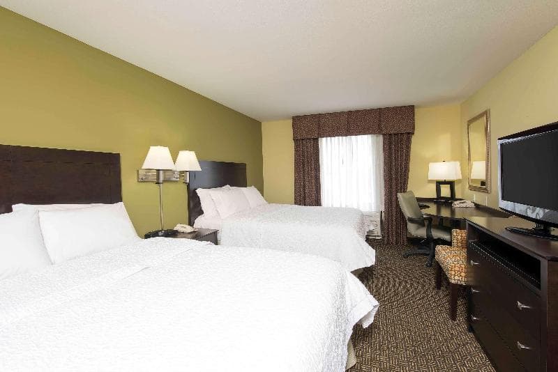 Hampton Inn & Suites Danville 2