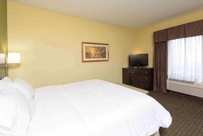 Hampton Inn & Suites Danville 4