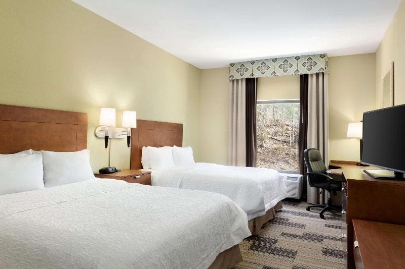 Hampton Inn & Suites Birmingham-East I-20 5