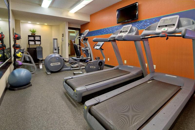 Hampton Inn Charlotte-University Place 2