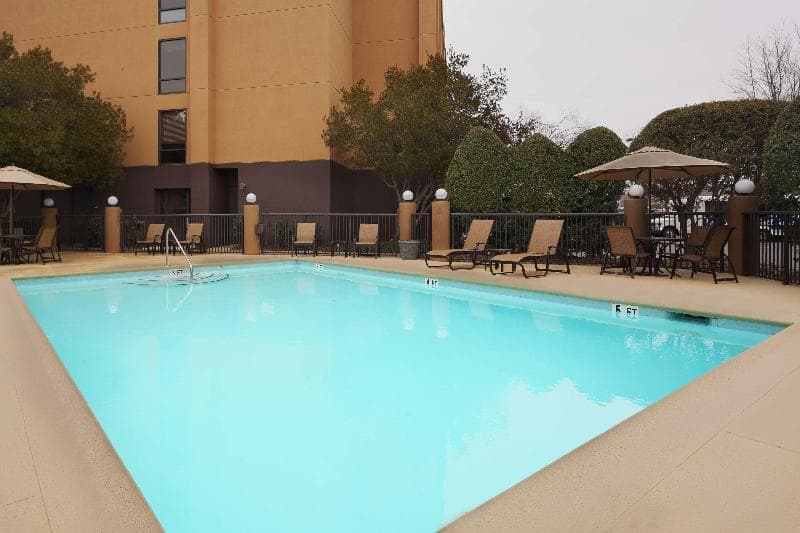 Hampton Inn Charlotte-University Place 5